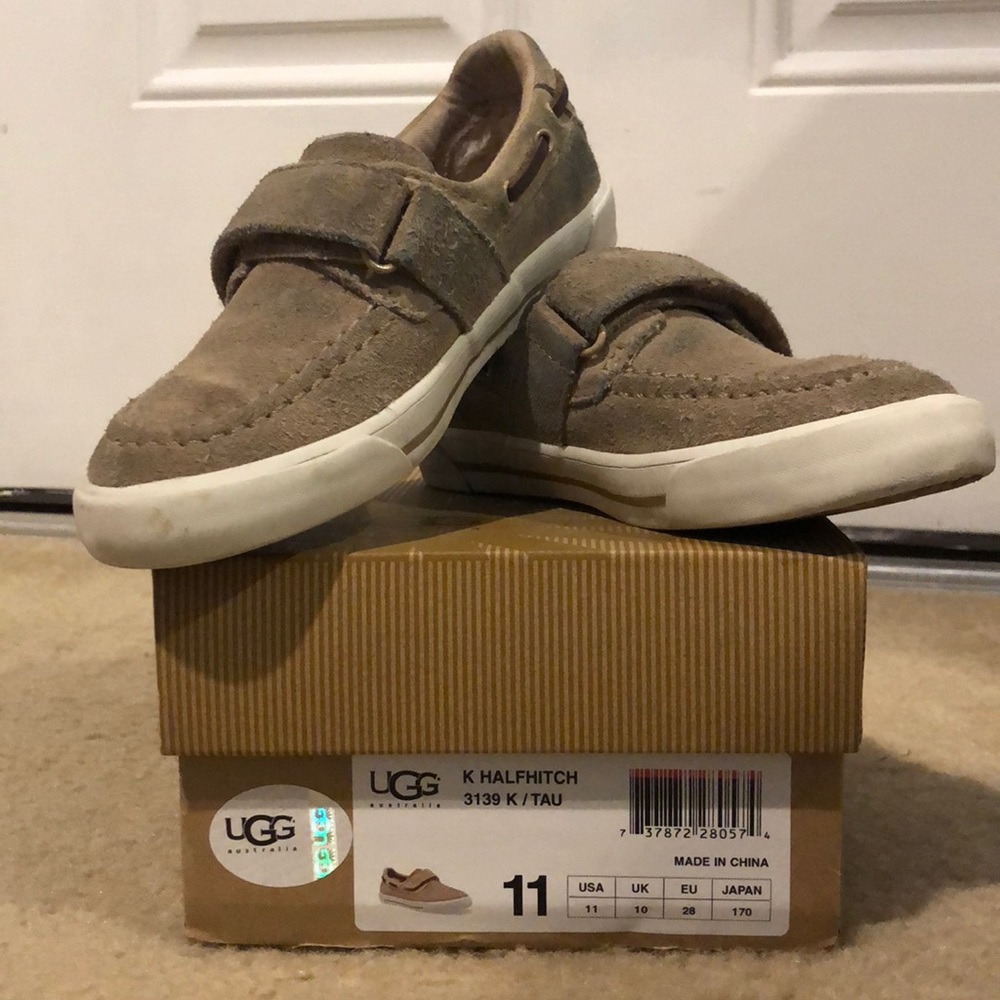 Used Ugg sneaker